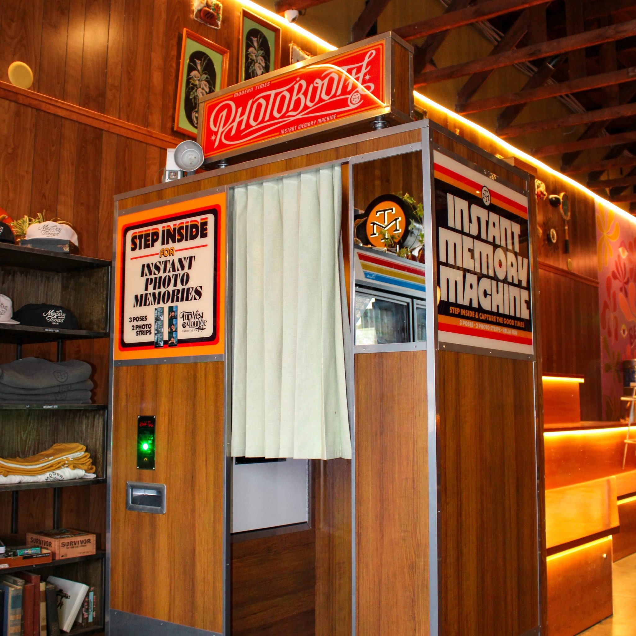 Encinitas Photo Booth gallery cover